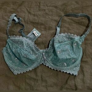Vintage Patricia Elegant Lace Underwire Bra in Teal 36/80 D